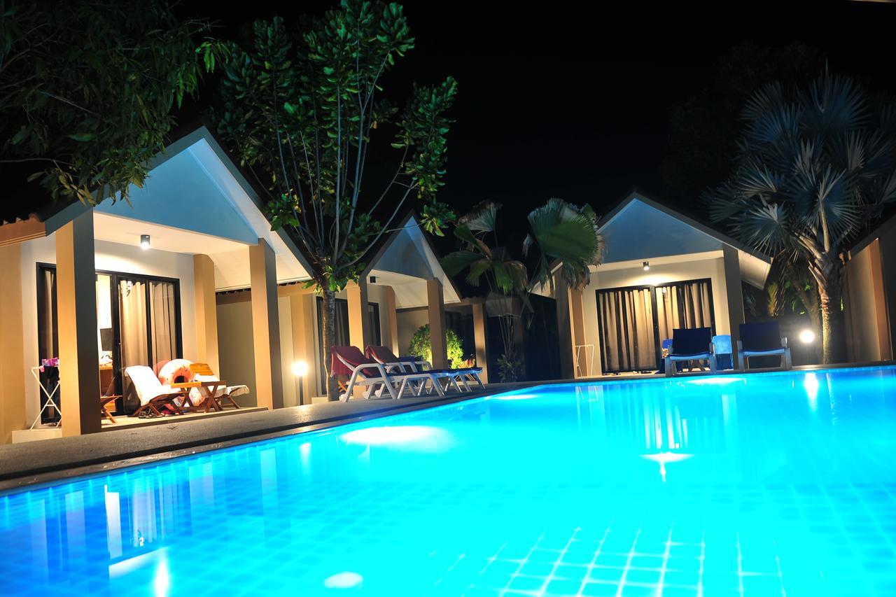 Light Khao Lak Resort Exterior photo